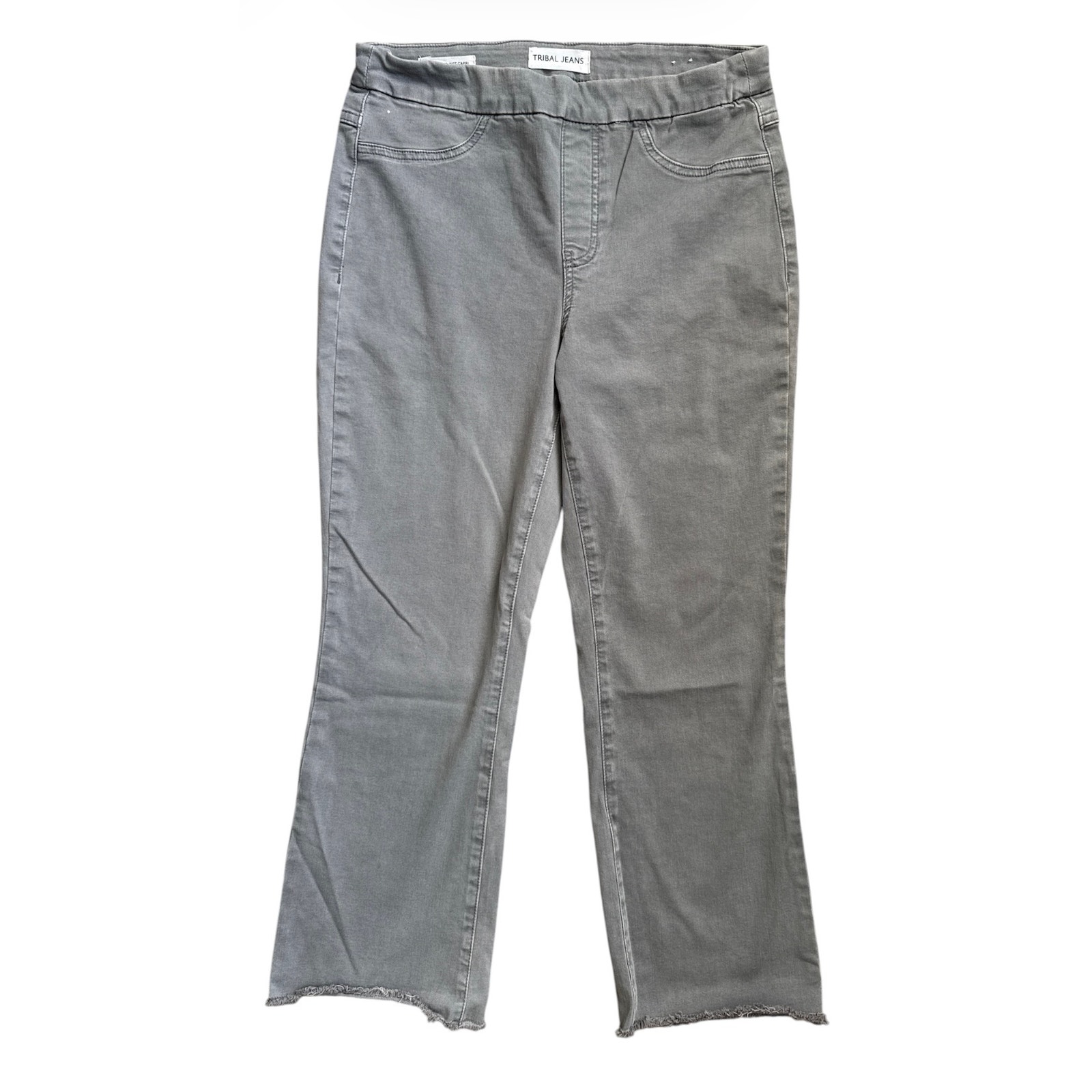 Womenâs Audrey Pull On Mid Rise Capri In Distressed Gray Size 8